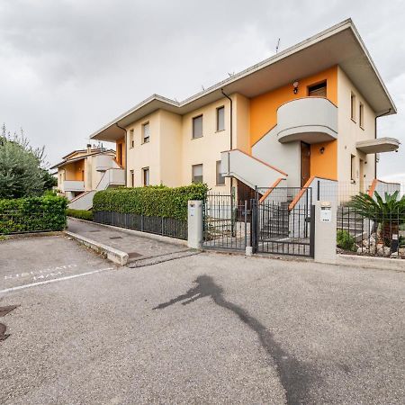Appartamento Ca' Mastro Bright Flat With Parking Tavullia Esterno foto